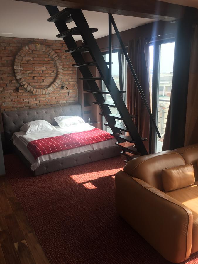 Hotel Alexander'S Nitra Extérieur photo